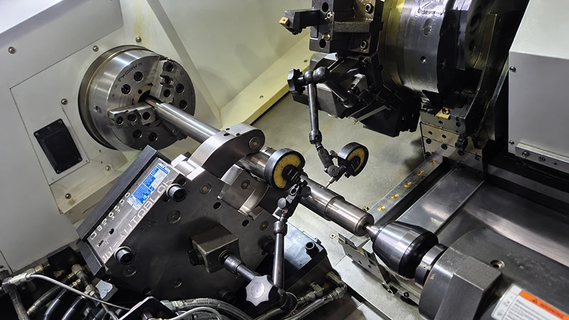 Shaft inspection during CNC lathe setup
